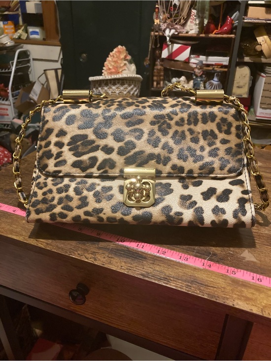 Source Unknown Handbags - Leopard Print Chain Shoulder Bag with Gold Hardware